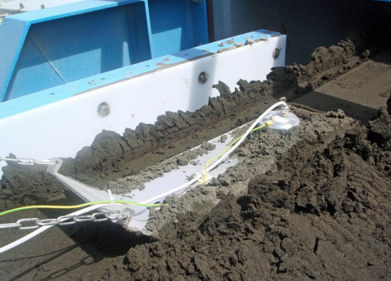 介可视在线固体水分仪：钢铁原料水分管控的智能利器，年省燃煤成本1800万！